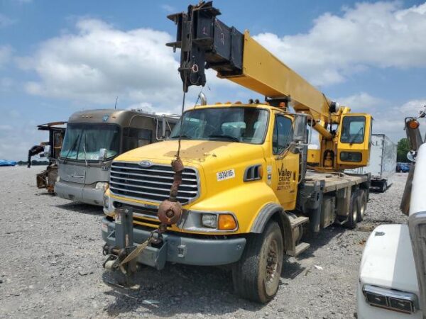 2006 Sterling L9500 Crane truck For Sale - Image 2