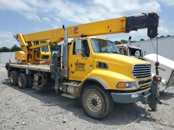 2006 STERLING L9500 CRANE TRUCK