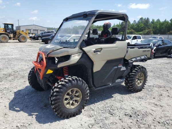 2023 Can-Am Defender X Mr Hd10 - Image 2