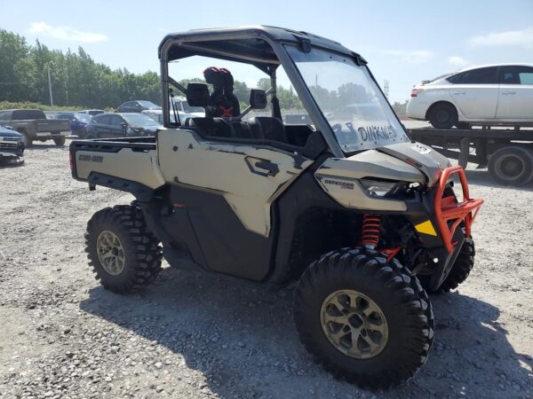 2023 Can-Am Defender X Mr Hd10