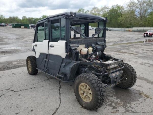 2024 Can-Am Defender MAX Limited Cab HD10 - Image 3