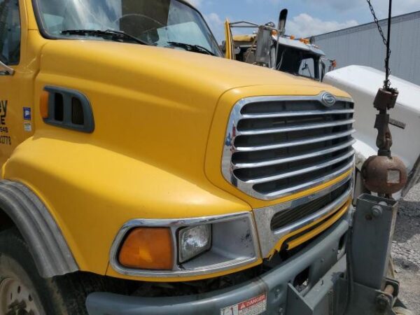 2006 Sterling L9500 Crane truck For Sale - Image 5