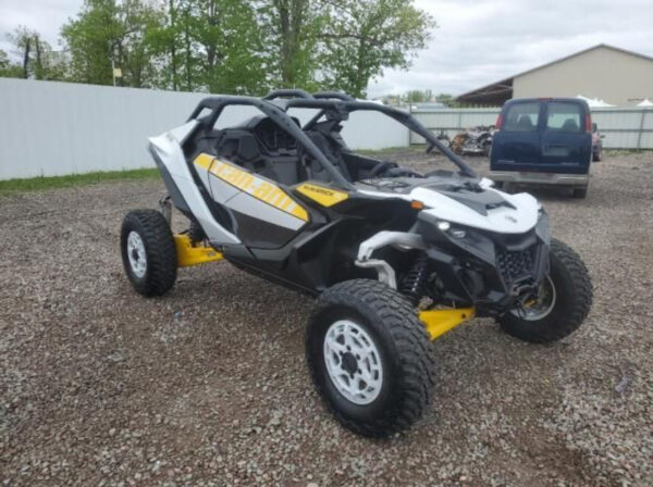 2024 Can-Am Maverick R - Image 2