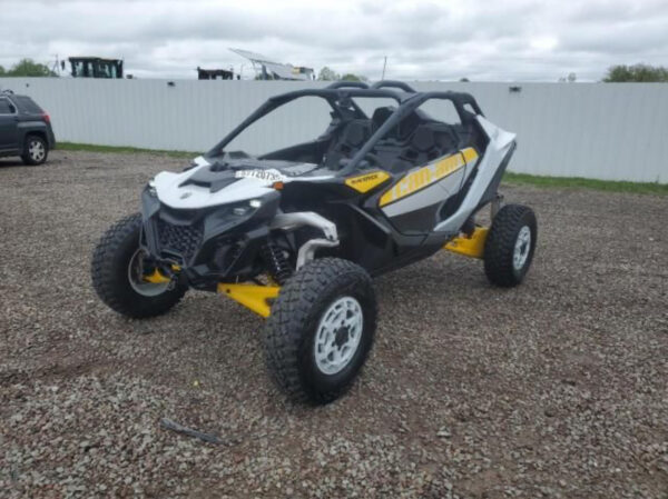 2024 Can-Am Maverick R