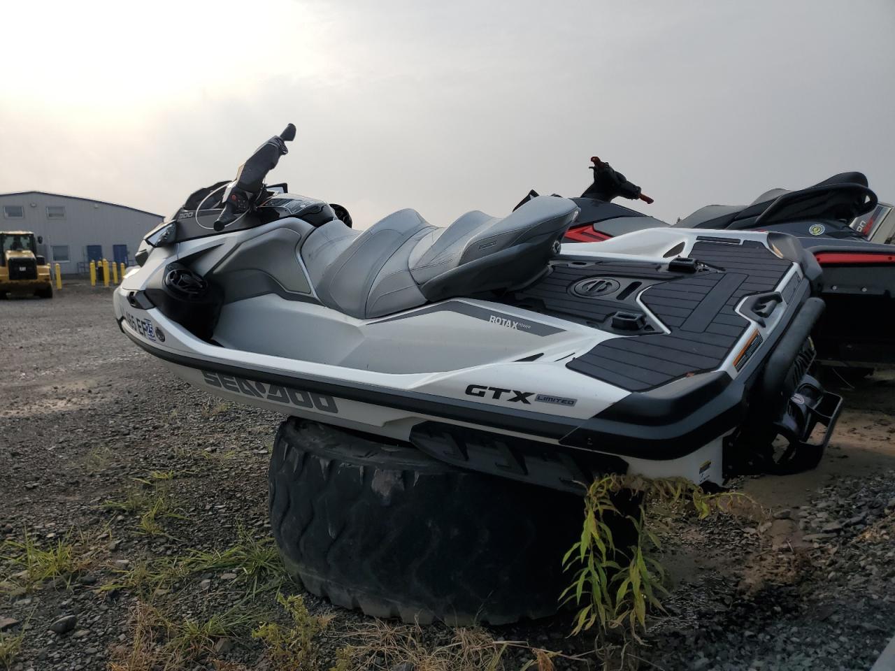2024 Seadoo Gtx Limited 300 - Image 4